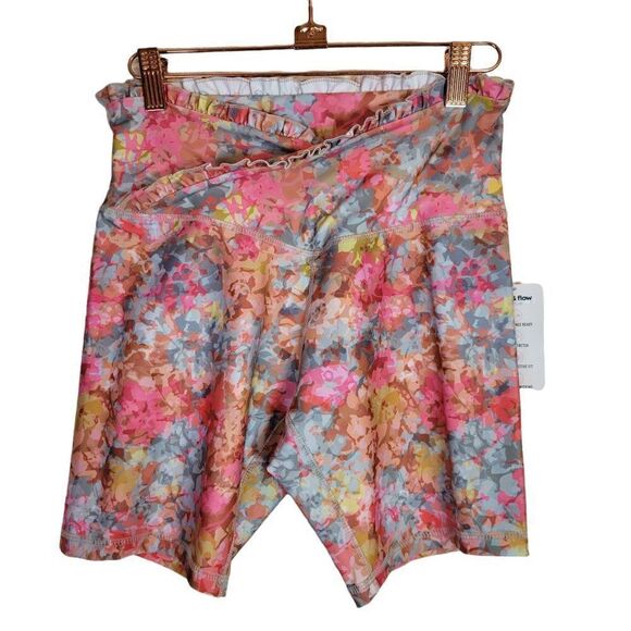 Ebb & Flow Active Ruffle Waist Bike Shorts Floral (Size M) - Picture 1 of 6